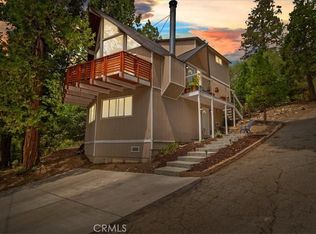 316 Pioneer Rd, Lake Arrowhead, CA 92352