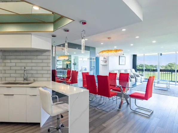 2000 PRESIDENTIAL Way #501, West Palm Beach, FL 33401