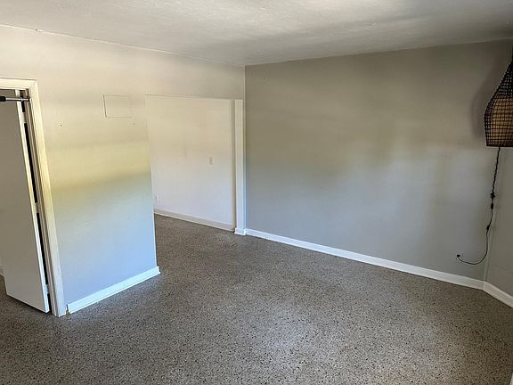 2nd image of 401 S Palmway