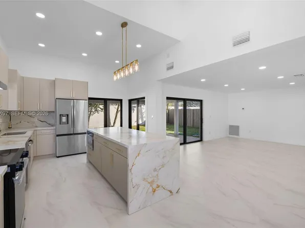 11260 SW 157th Ct, Miami, FL 33196