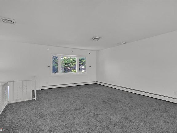 5th image of 97 Wellington Blvd