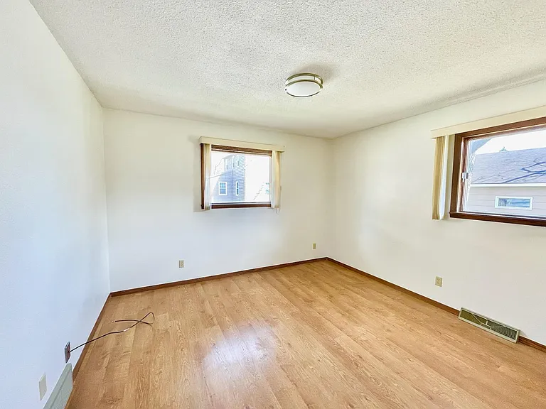 714 Logan Ave #1 — Photo 10