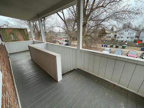 3rd image of 436 E 17th Ave