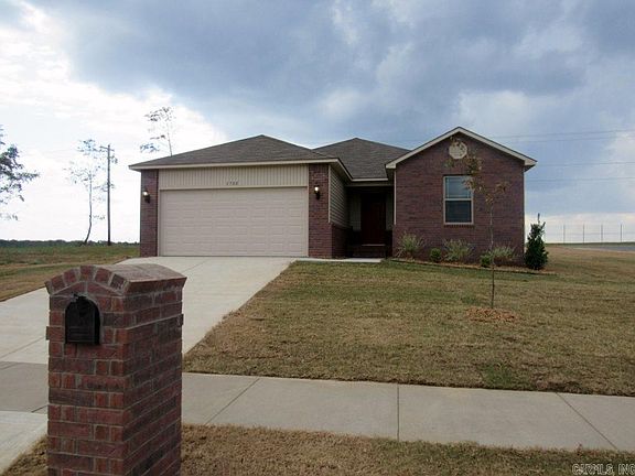 2nd image of 1700 Whitehaven N