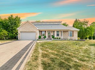 1532 Marikay Ave, Aurora, IL 60505