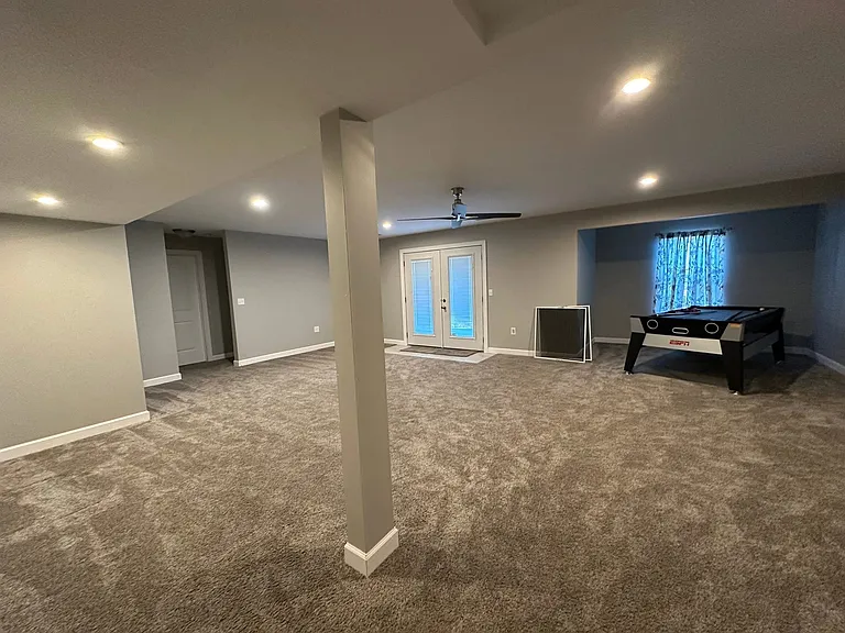 3610 Yellowwood Dr — Photo 10