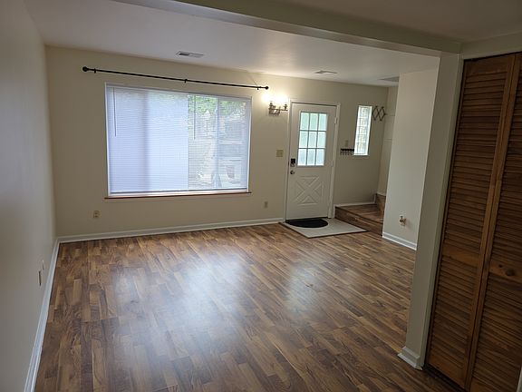 3rd image of 1402 Laurel Valley Dr #1402