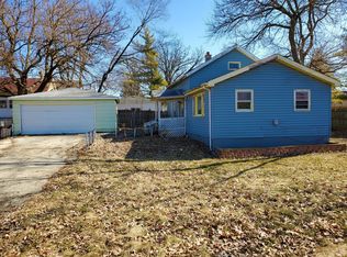 1205 Indian Ave, Aurora, IL 60505