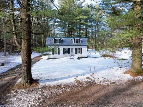 7139 County Route 17, Lacona, NY 13083