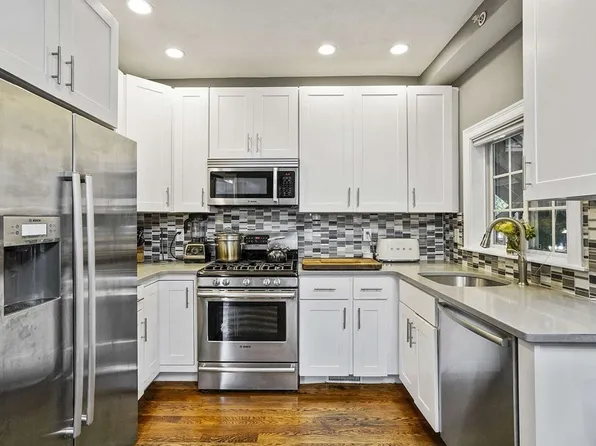 149 G St #1, South Boston, MA 02127