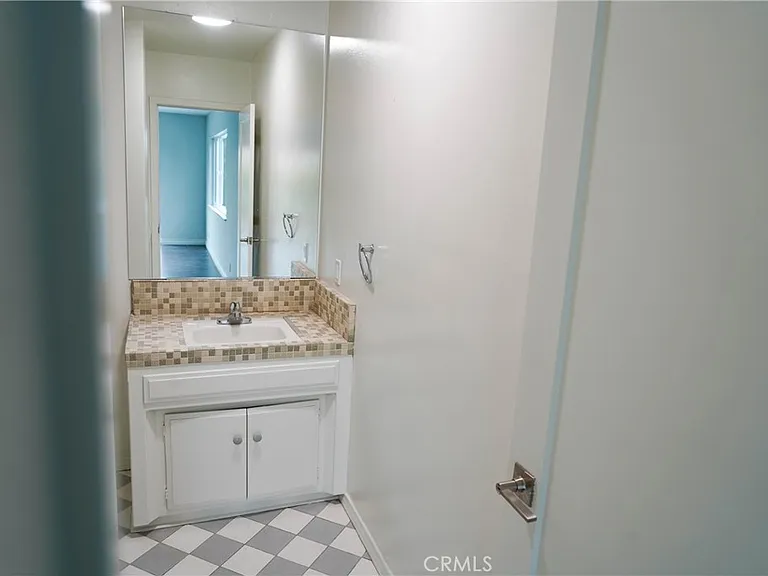 5226 Los Diegos Way — Photo 23