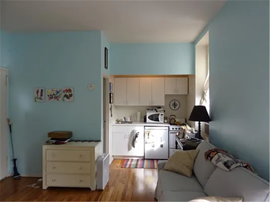 Rented by Buchbinder & Warren | media 55