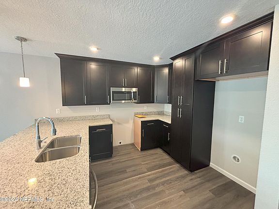2nd image of 4171 MATADOR Drive