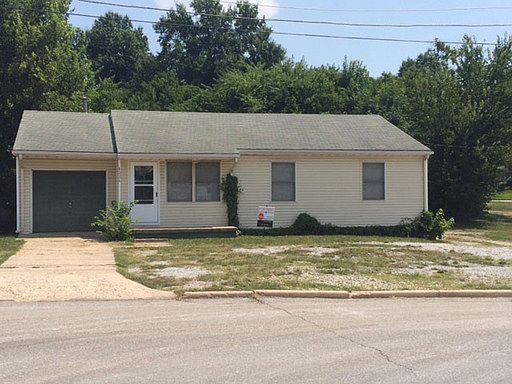 1st image of 234 S Clinton Dr
