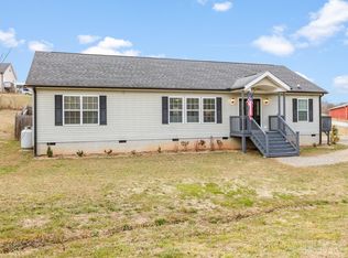 239 Morgan Rd, Candler, NC 28715