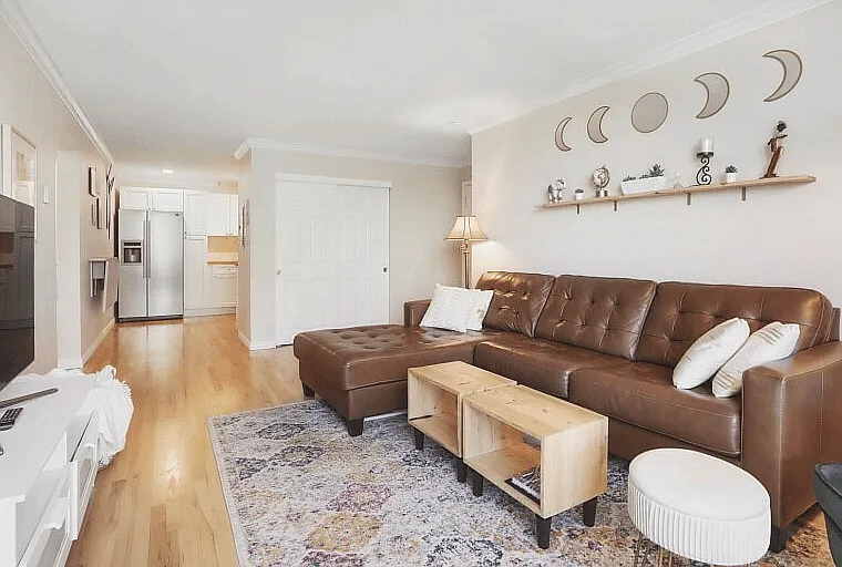 2 bed, 850 sqft, $2,500 — Photo 2
