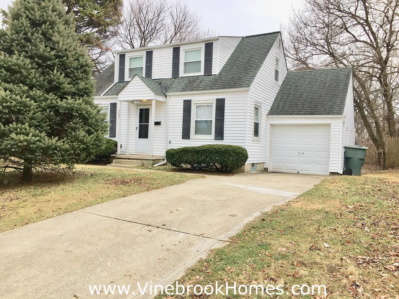 753 E Tibet Rd photo 1