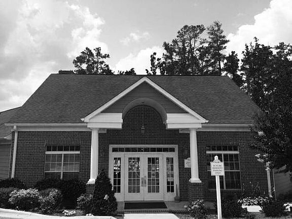 2nd image of 4400 Amethyst Ct APT 1B