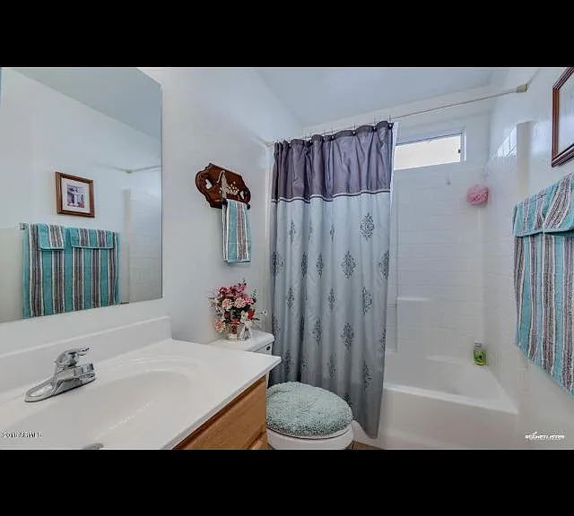 15287 W Laurel Ln — Photo 5