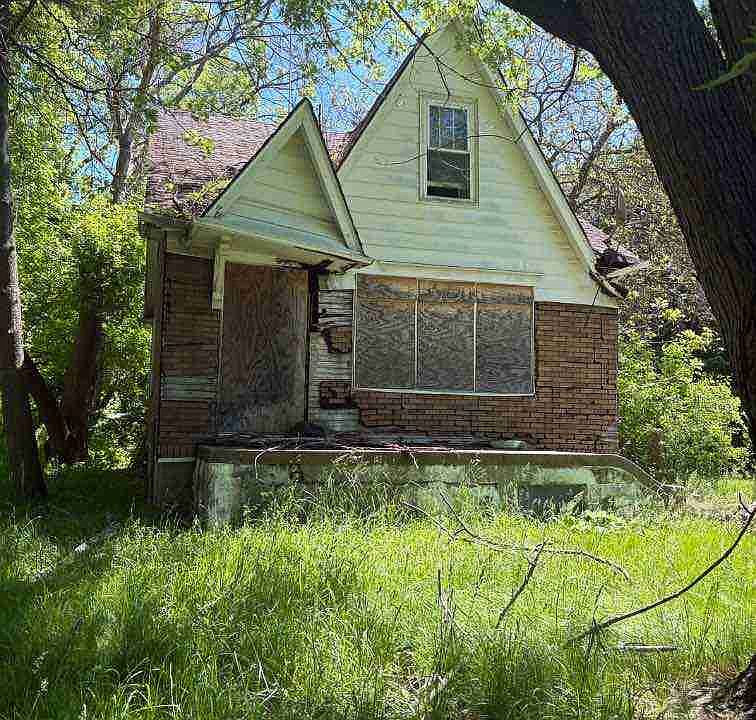 15764 Grayfield