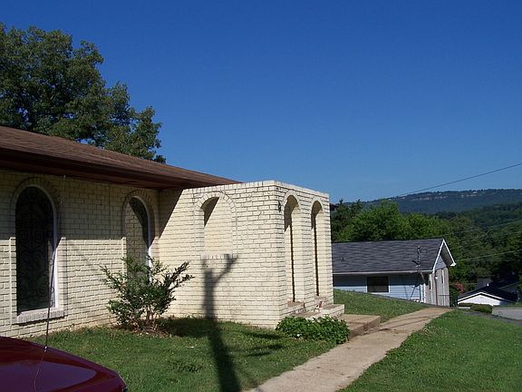 4th image of 3208 Joselin Ln #A