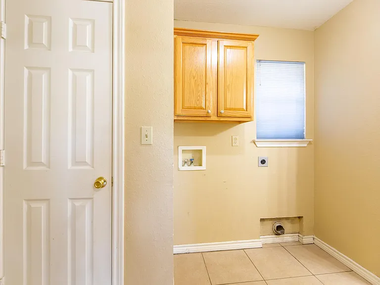 1528 Monte Carlo Blvd — Photo 32
