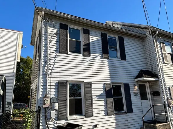 19 Mulberry St, Catasauqua, PA 18032