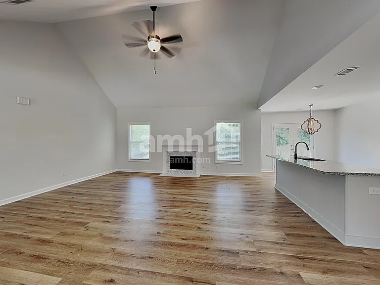 5075 Roxton Ln — Photo 8