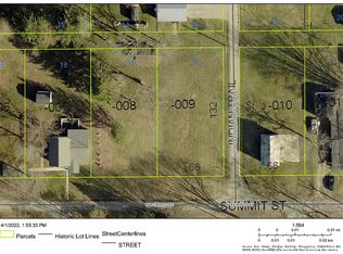 560 Summit St, Mcclure, OH 43534