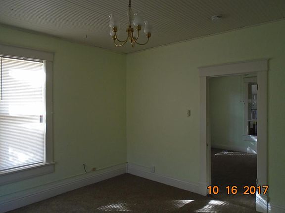 2nd image of 1729 Pinion Ave