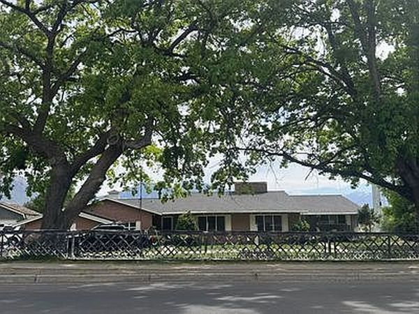 1100 E 400th St S - Property Image