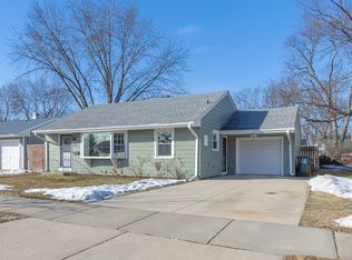 938 S Wolf Rd, Des Plaines, IL 60016