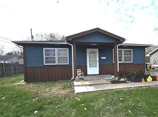 416 W Barnes St, Centralia, MO 65240