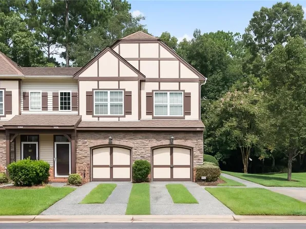 2002 James River Trl, Carrollton, VA 23314