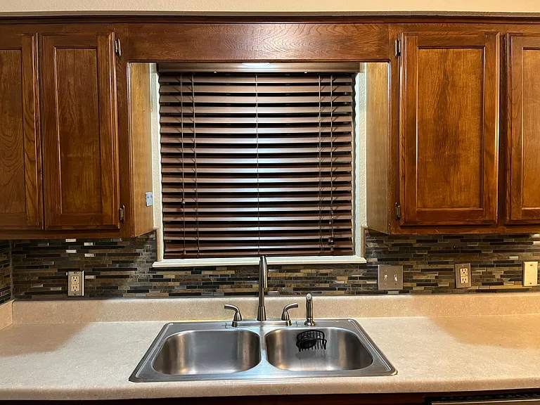 3603 Canterbury Ave — Photo 7
