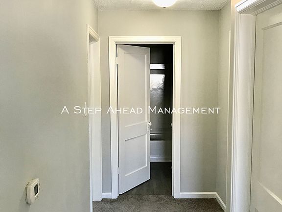 5th image of 4901 E New York St