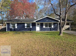 981 White Cir, Hinesville, GA 31313