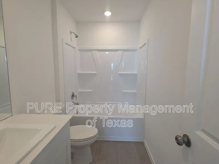 313 Stratus Ln — Photo 26
