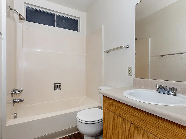 355 Country Club Circle — Photo 16