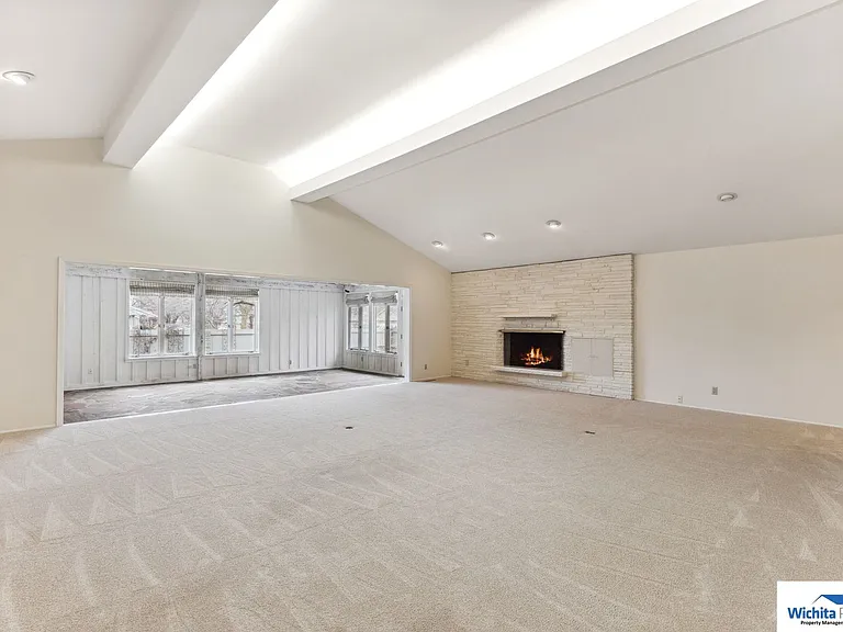 601 N Rutland St — Photo 2