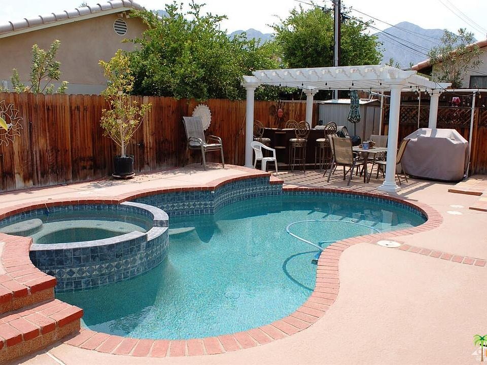 1st image of 52400 Avenida Navarro