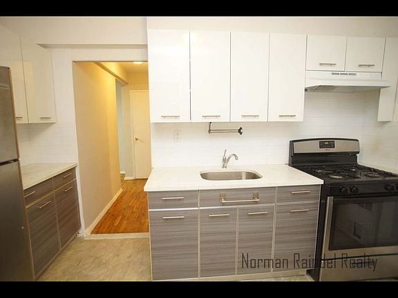 3rd image of 1745 E 12th St