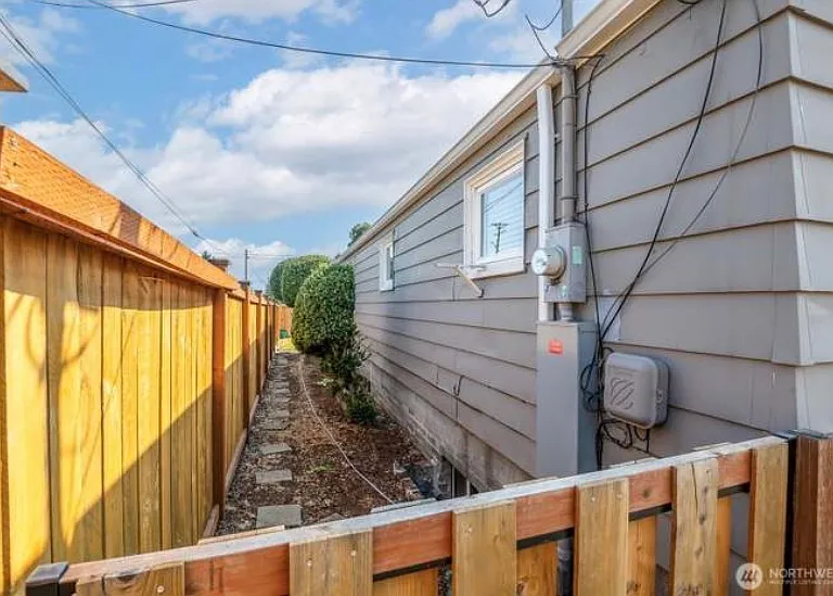 1402 S M St — Photo 10