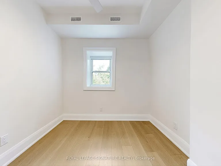 28 Beaconsfield Ave #3 — Photo 17