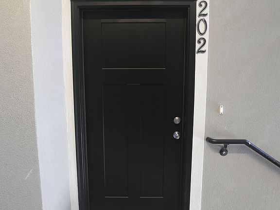 4th image of 4661 S Poplar Way #202