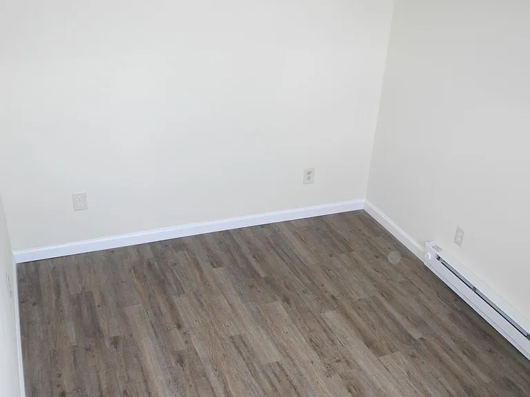 35 S Potomac St #4 — Photo 15