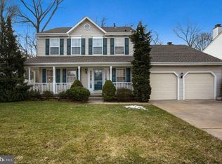 23 Randolph Dr, Sicklerville, NJ 08081
