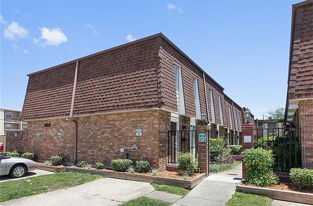 1st image of 4129 Division St #0