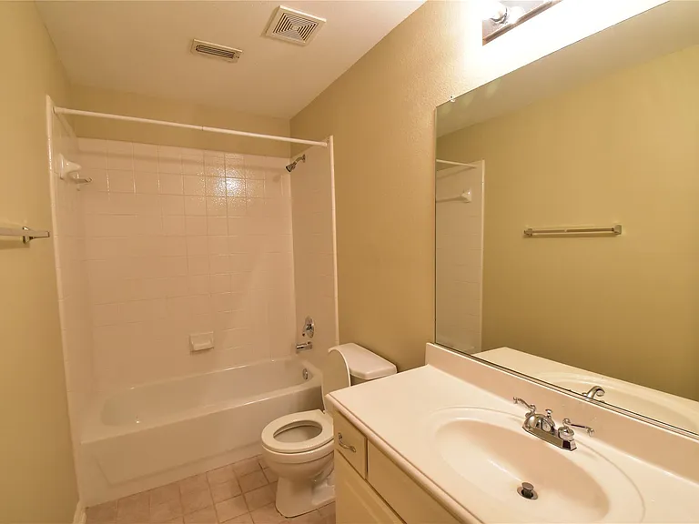 7995 Quiet Meadow Ln — Photo 18
