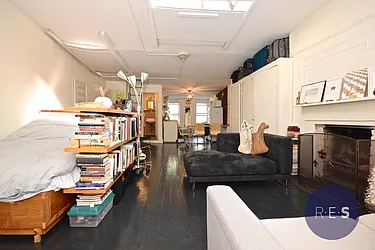 Rented by RES New York